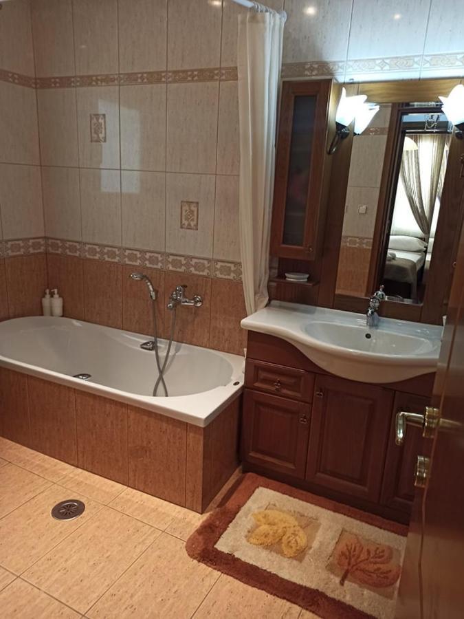 Golden Mirror In Kavala Apartment Екстериор снимка